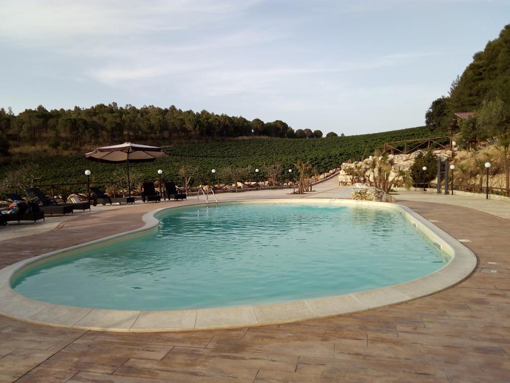 Agriturismo Tenute Pispisa Segesta Calatafimi Buitenkant foto