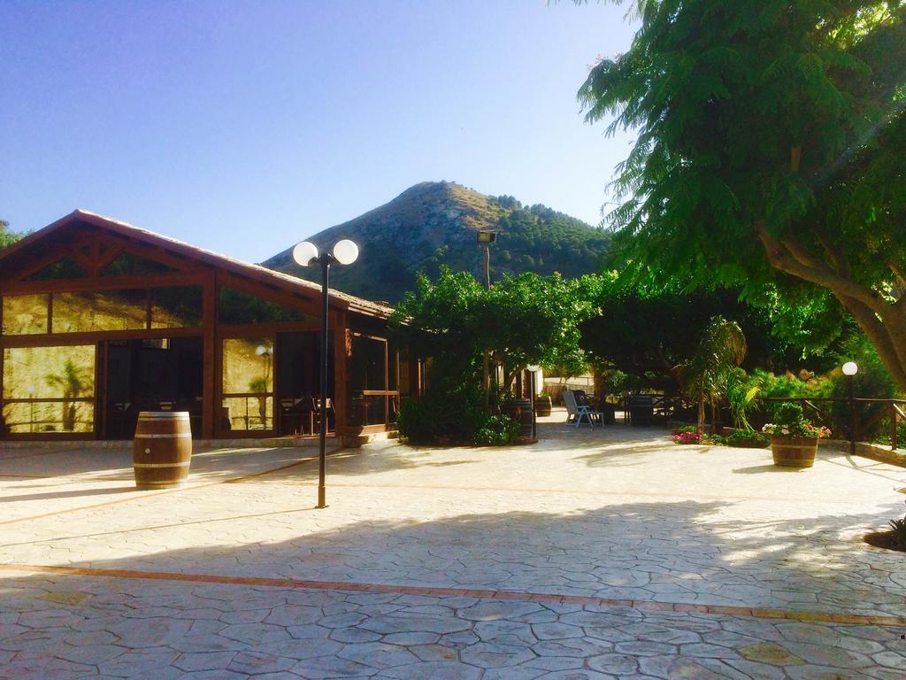 Agriturismo Tenute Pispisa Segesta Calatafimi Buitenkant foto